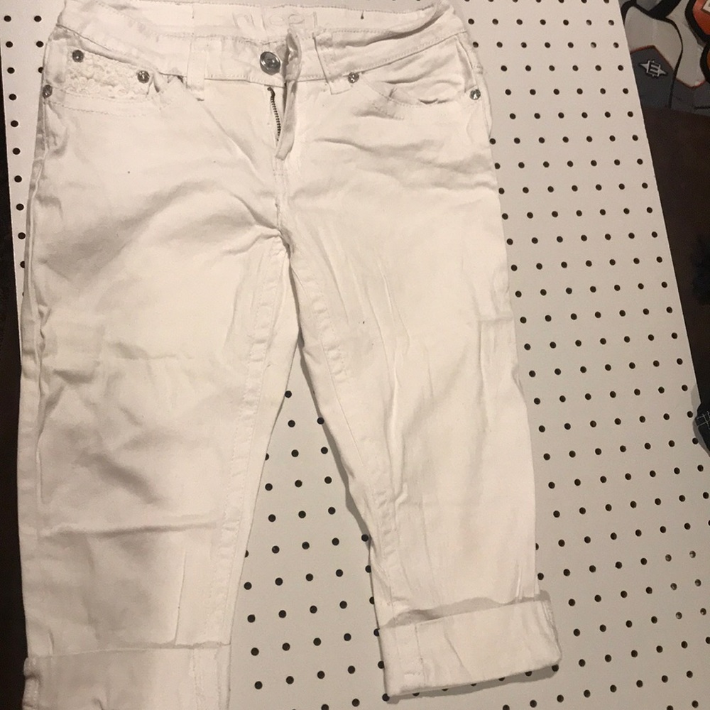 White rue 21 Capri jeans